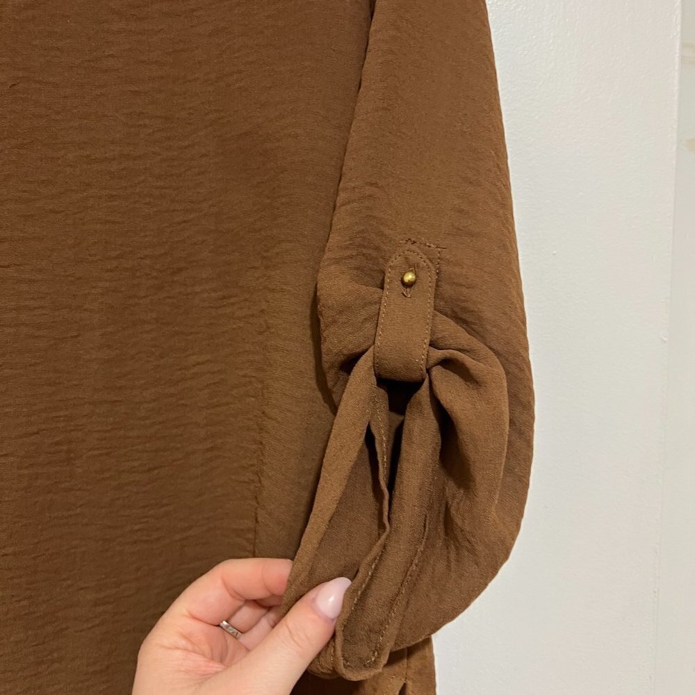Zara Basic Brown Blouse with Sleeve Buttons - Effortless Elegance 🤎✨ - Picture 4 of 4